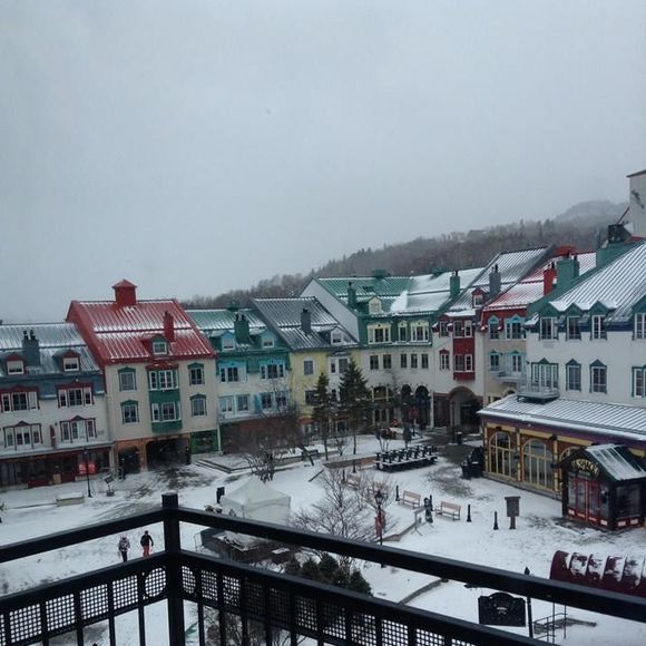 Meet your Posher, Nathalie - Picture 1 of 1